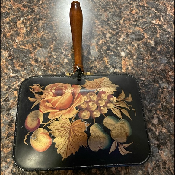 Vintage Crumb Catcher is in good condition, some scratches but a great piece. - Picture 6 of 13